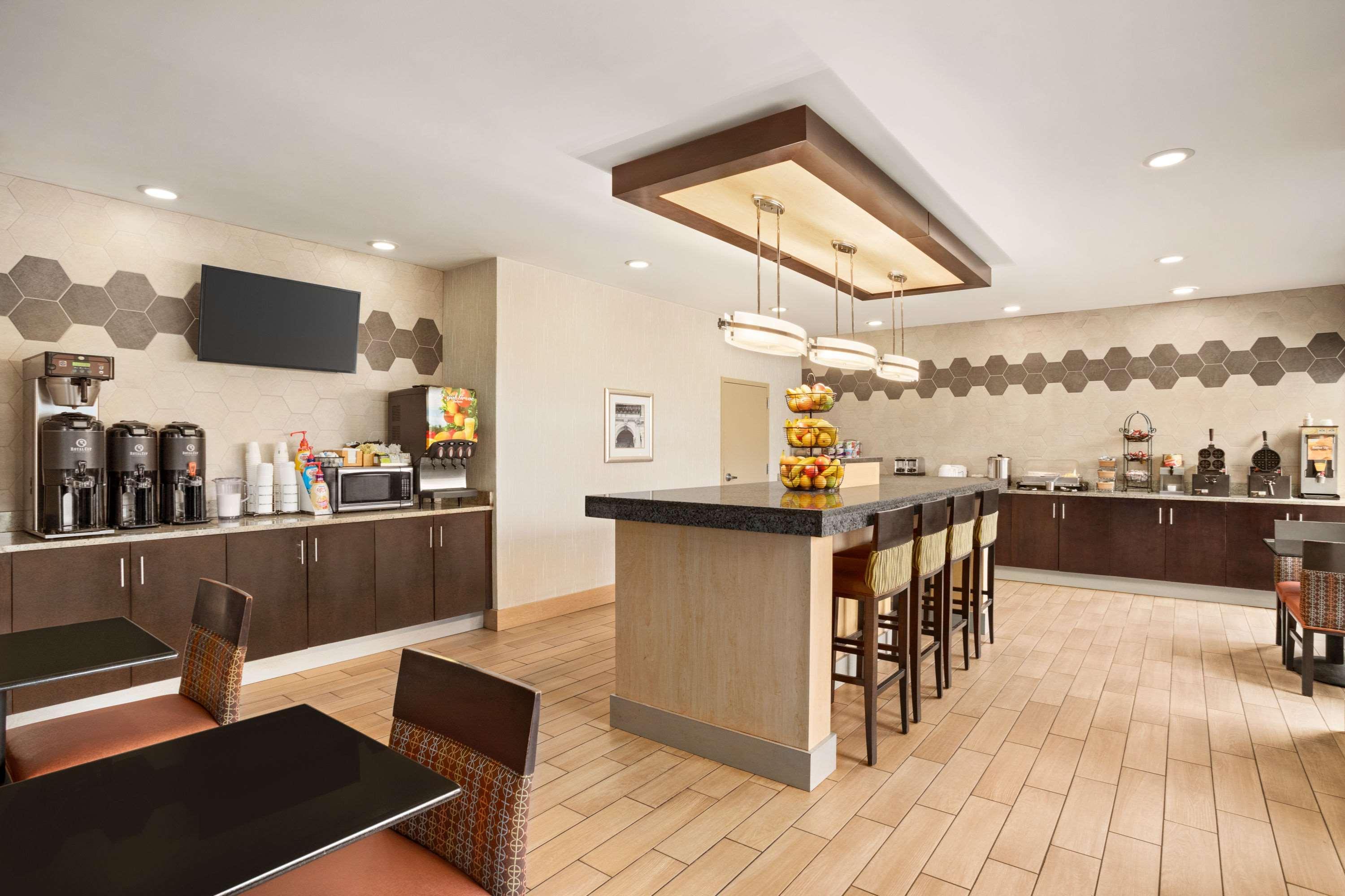 La Quinta Inn & Suites By Wyndham Richmond-Midlothian Ngoại thất bức ảnh